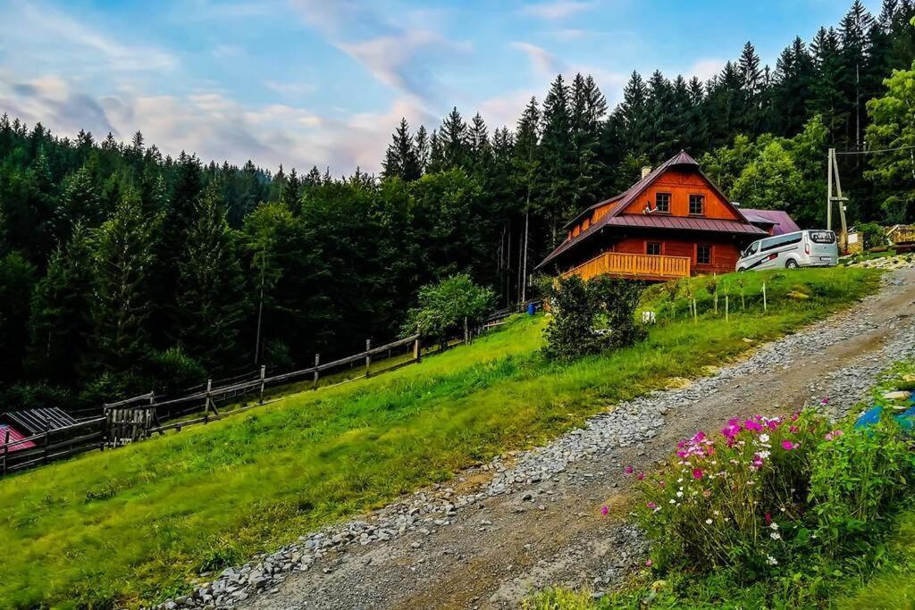 Biofarma Na Luce Villa Velké Karlovice Buitenkant foto